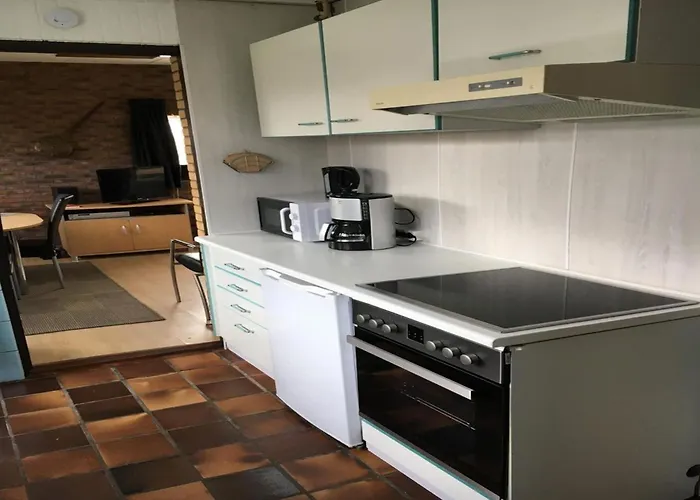 Appealing With Large Garden Vakantiehuis *