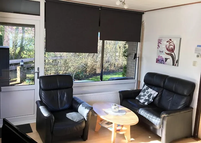 Appealing With Large Garden * Sint Maartensvlotbrug