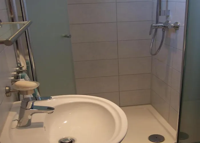 Appealing With Large Garden Sint Maartensvlotbrug