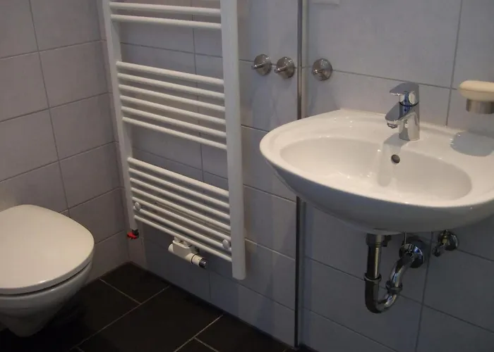 Appealing With Large Garden Vakantiehuis