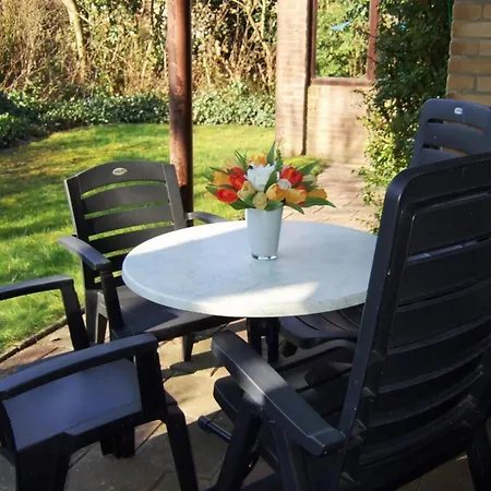 Appealing With Large Garden * Sint Maartensvlotbrug